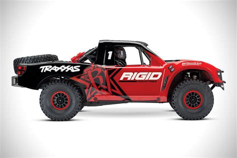 Traxxas Unlimited Desert Racer R/C Truck | HiConsumption