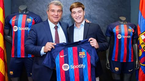 Pablo Torre joins FC Barcelona from Racing Santander for €5m