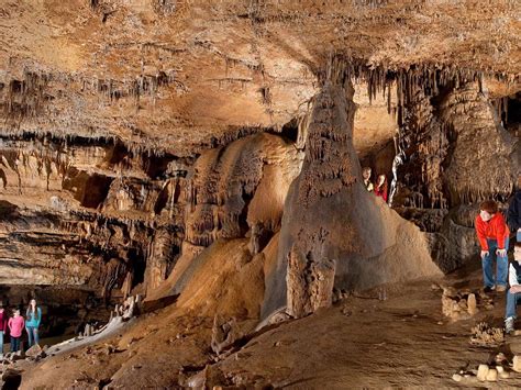 Walking Tours - Marengo Cave, US National Landmark