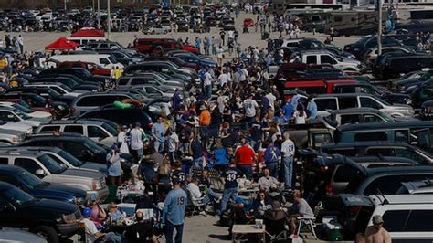 M&T Bank Stadium Parking Guide 2024 | Everything You Need to Know about Parking at Ravens' home.