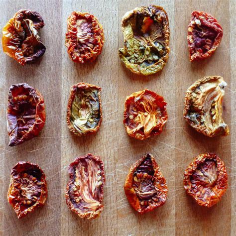 How to Make Sun-Dried Tomatoes (Fast!) In the Oven – Garden Betty