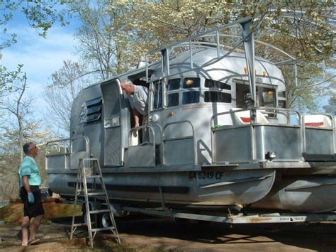 vintage-trailer: Airstream pontoon - Andrew Ledford Views | Hausboot ...