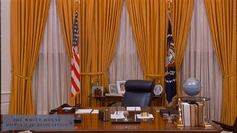 White House Oval Office Zoom Background White House History On | Images ...