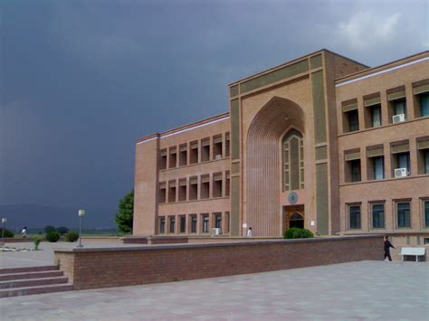 JUPIES: Famous Pakistani Universities