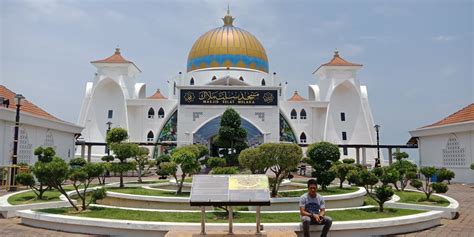 Masjid Terapung , Melaka.