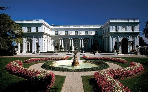 How Much Does a Rosecliff Mansion Wedding Cost? | HowMuchIsIt.org