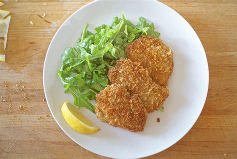 Classic Breaded Veal Cutlets Recipe