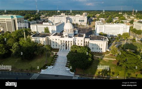 Alabama State Capitol Building, Montgomery, Alabama, USA Stock Photo ...