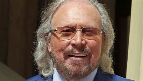 Barry Gibb Biography