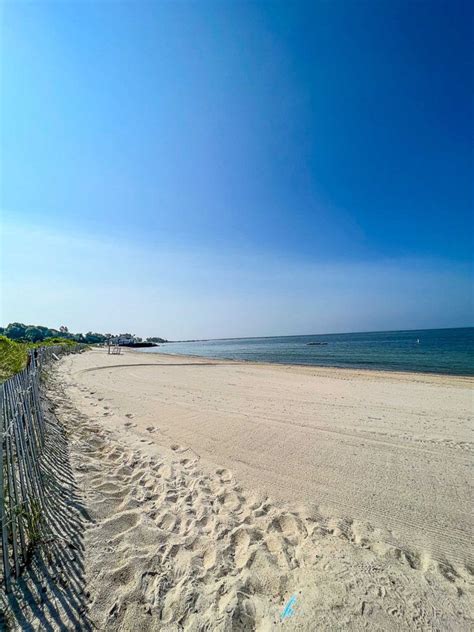 The 13+ Best Beaches In New London, Connecticut — The Purposely Lost in ...