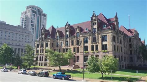 The history of St. Louis City Hall - YouTube