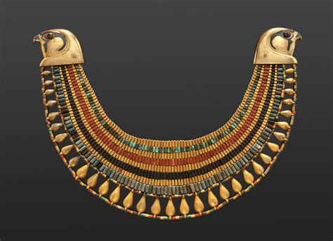 The History of Jewelry, from Ancient Mesopotamia to Today