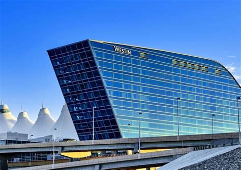 13 Top Denver Airport Hotels With a Free Airport Shuttle