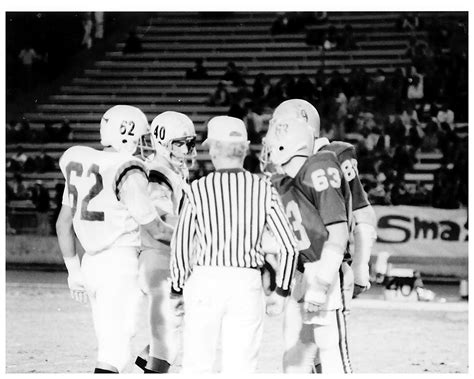 1976 – Bishop Amat – Swordsmen Football