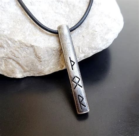 Norse Runes Necklace - Surflegacy