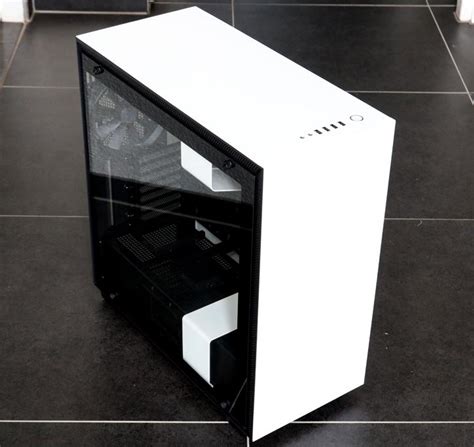 NZXT H700i Chassis review (updated)