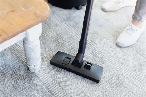 How to Vacuum Your Carpet