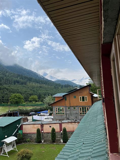 Hotel Baisaran 𝗕𝗢𝗢𝗞 Pahalgam Hotel 𝘄𝗶𝘁𝗵 𝗙𝗥𝗘𝗘 𝗖𝗮𝗻𝗰𝗲𝗹𝗹𝗮𝘁𝗶𝗼𝗻