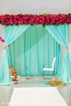 Dreamy Draped mandap and flower decoration. | Mehendi decor ideas ...