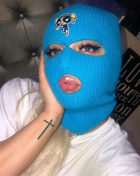 Baddie Ski Mask Pfp