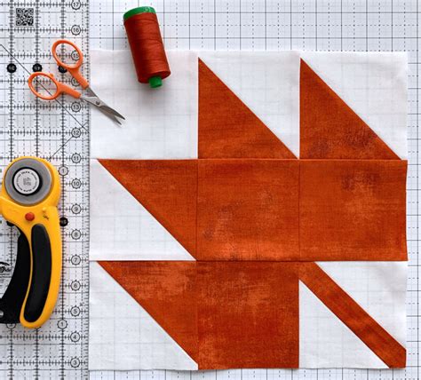 How to Make a Perfect Maple Leaf Quilt Block - The Seasoned Homemaker®