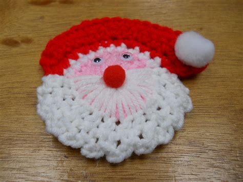 Santa Pin pattern by Susan Heyn | Manualidades, Ganchillo navidad ...