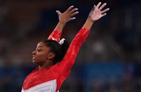 Simone Biles Explains How Gymnastics "Twisties" Feel For Her | POPSUGAR ...