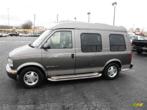 Storm Gray Metallic 2000 GMC Safari AWD Conversion Van Exterior Photo ...