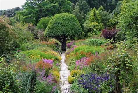 Crathes Castle and gardens, Banchory, and places to stay - Great ...