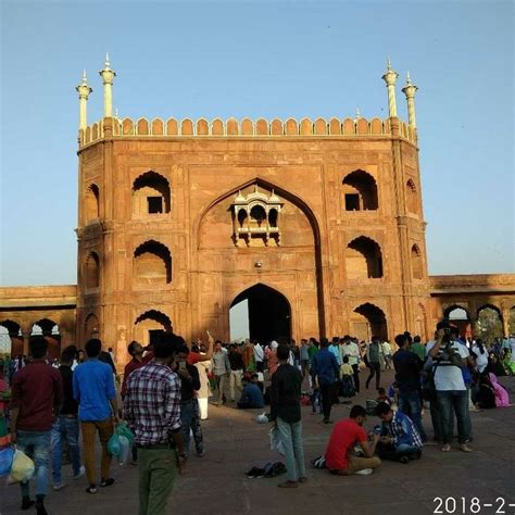 Jama masjid entrance.... | Jama masjid, Street view, Places to visit