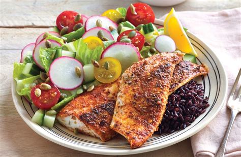 Cajun fish on black rice salad - Healthy Food Guide