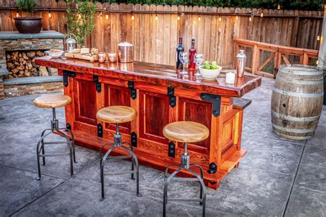 DIY: How to Build a Rustic Bar - Building Strong