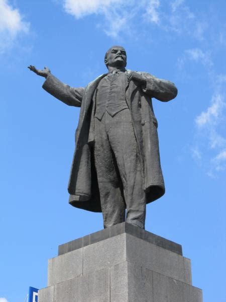 Lenin statue - Yekaterinburg