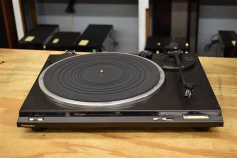 Technics Turntable - Model: SL-BD20D | Vintage Audio Exchange