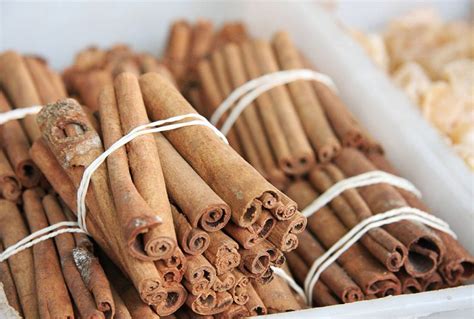 Cinnamon Cultivation in Sri Lanka | Well Known Places