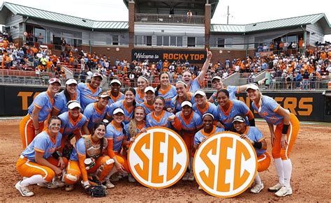 Tennessee clinches first SEC regular-season softball title in 16 years | Chattanooga Times Free ...