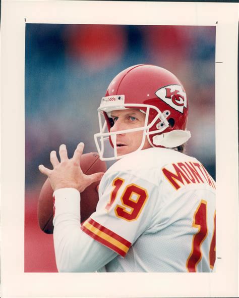 Lot Detail - 1994 Joe Montana Kansas City Chiefs "The Sporting News ...