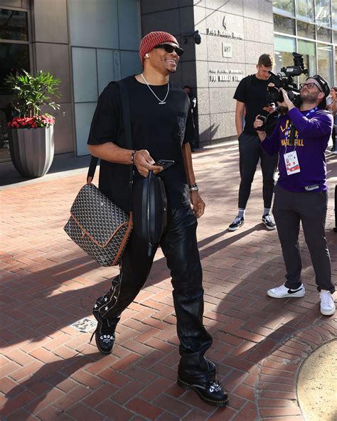 Los Angeles Lakers on Twitter: "Fitted for the first game. https://t.co/il4rB2FjNO" / Twitter