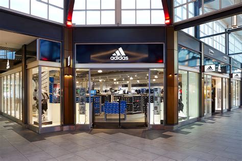 Adidas | Livingston Designer Outlet