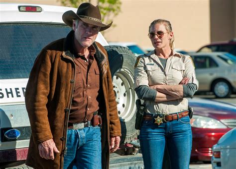 Why you should watch 'Longmire,' a love letter to Luddites with a cowboy twist - CNET