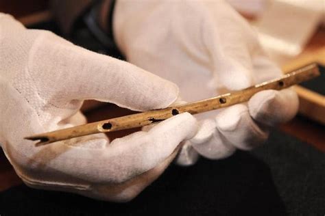 World's Oldest Musical Instruments - Spinditty