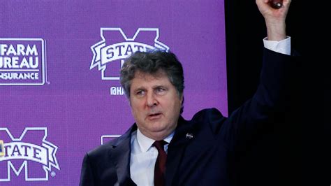 Mike Leach took Mississippi State by storm at press conference