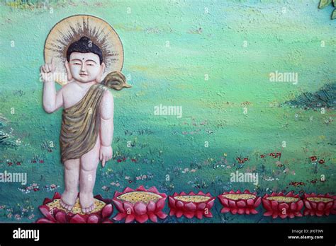 Baby buddha hi-res stock photography and images - Alamy