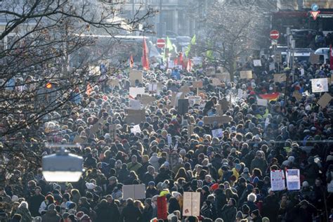 Germany: 250,000 march in protests against far-right AfD