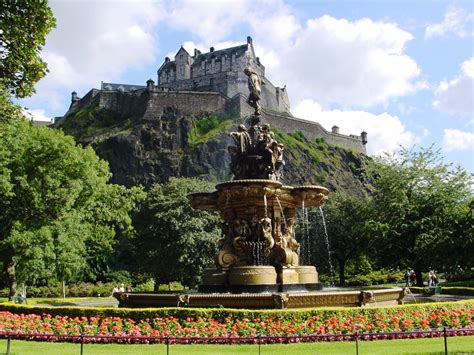 Edinburgh Castle, Scotland jigsaw puzzle in Castles puzzles on ...