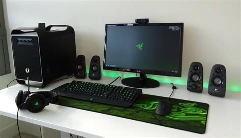 Razer #green #black #greenlantern #theme #blackonblack | Computer setup ...