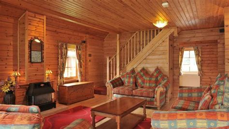 6 Unique Eco Friendly Loch Lomond Lodges with hot tubs