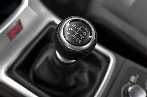 5 Reasons You Should Learn To Drive A Stick Shift