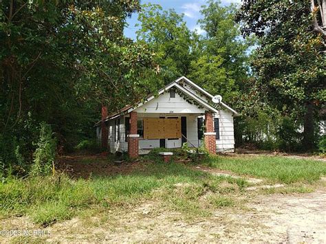 224 W Walter Street, Whiteville, NC 28472 | MLS #100400690 | Zillow