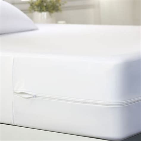 Linen Studio™ Spill-Proof Mattress Bed Bug Protector Premium Zipper ...